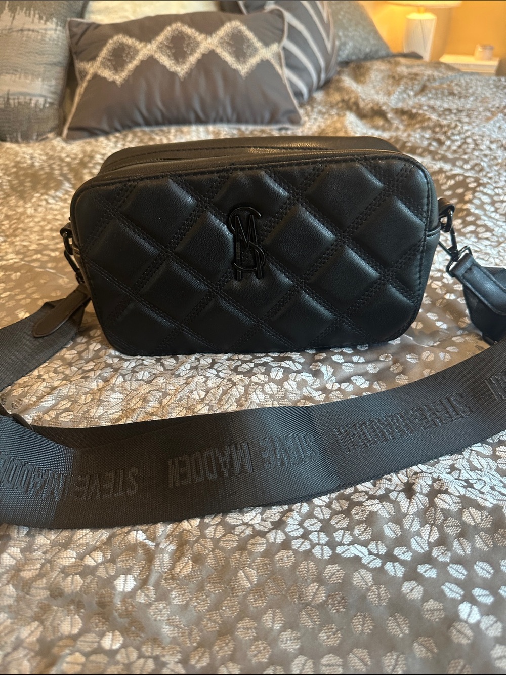 Steve Madden Black Quilted Crossbody Camera Bag